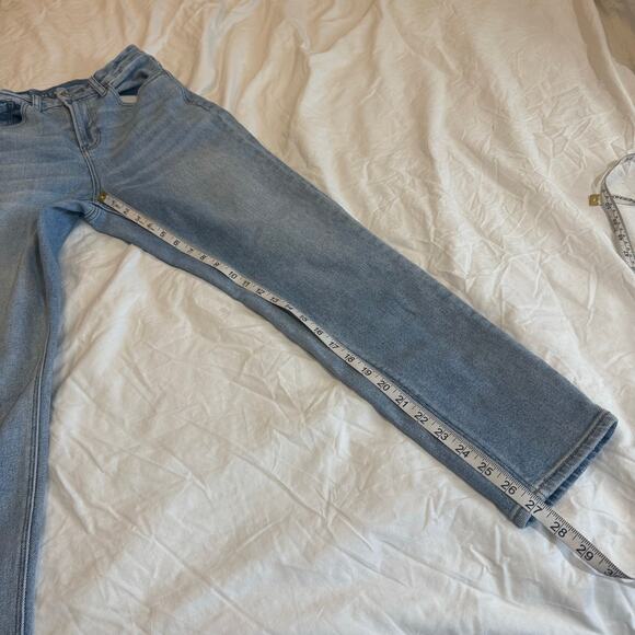 American Eagle Curvy Mom Jeans 00 Light Wash High Rise Denim - Picture 8 of 16
